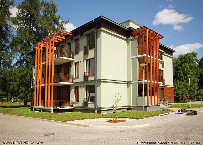 Zaļenieku iela 21a 10