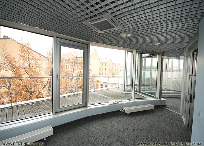 Brīvības / Rīga, Labais krasts 19