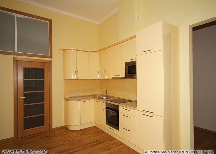 Baznīcas iela 26A 12
