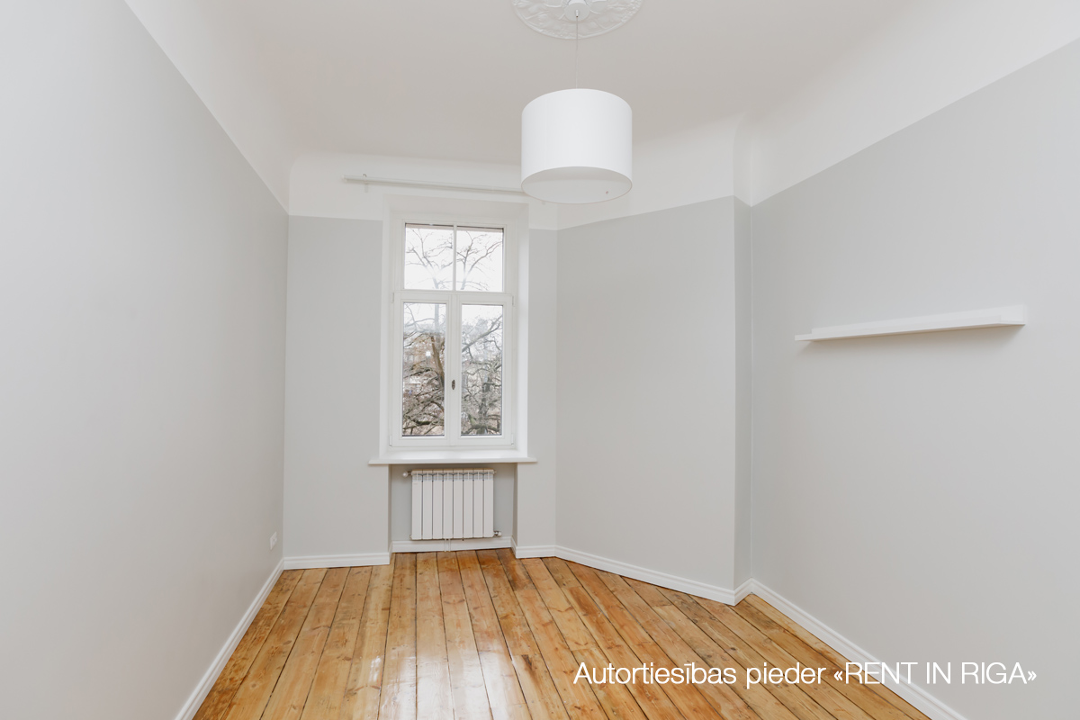 Krišjāņa Barona iela 76 / Rīga, Labais krasts, Centrs 9
