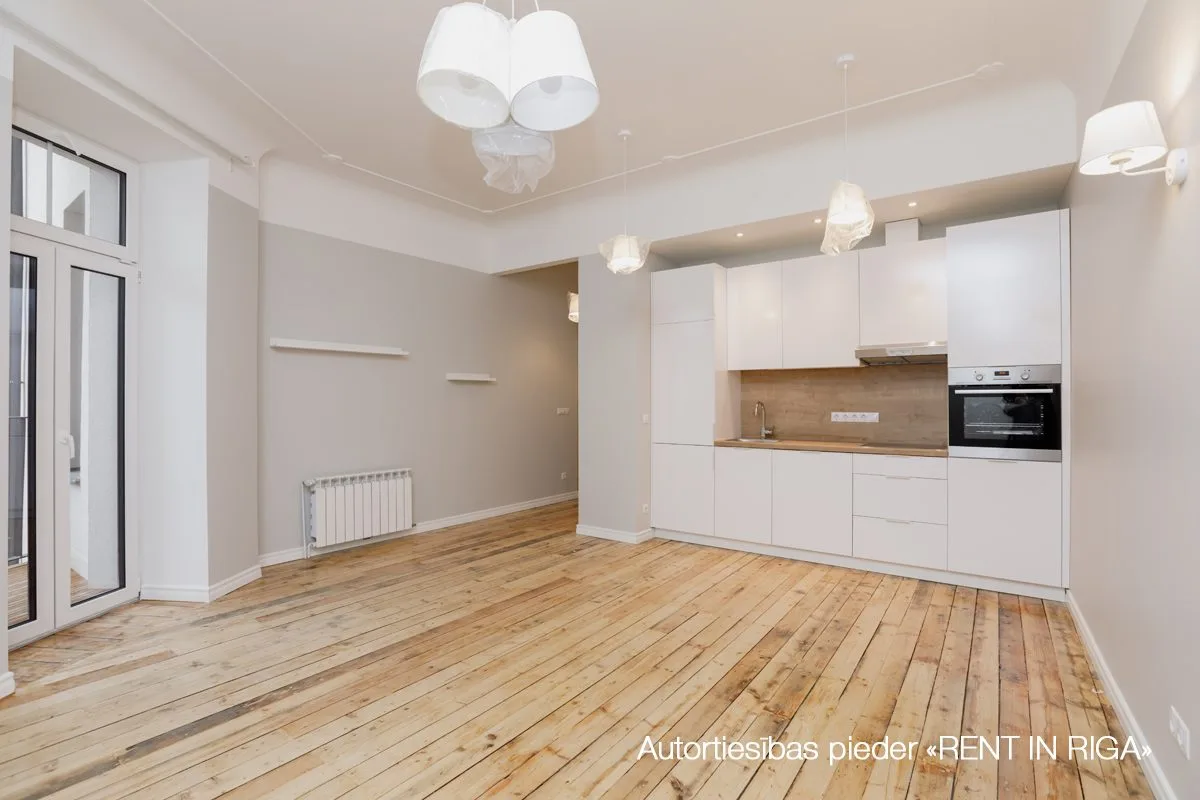 Krišjāņa Barona iela 76 / Rīga, Labais krasts, Centrs 12