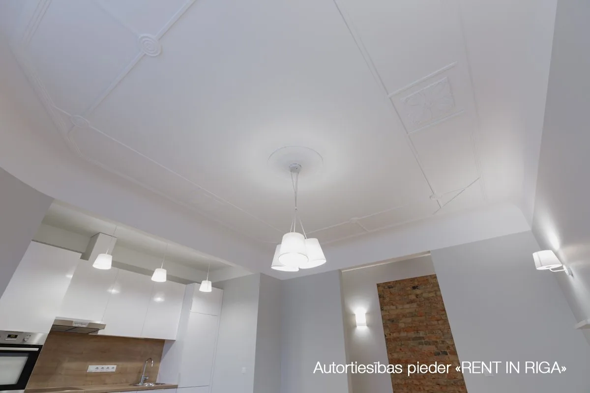 Krišjāņa Barona iela 76 / Rīga, Labais krasts, Centrs 28