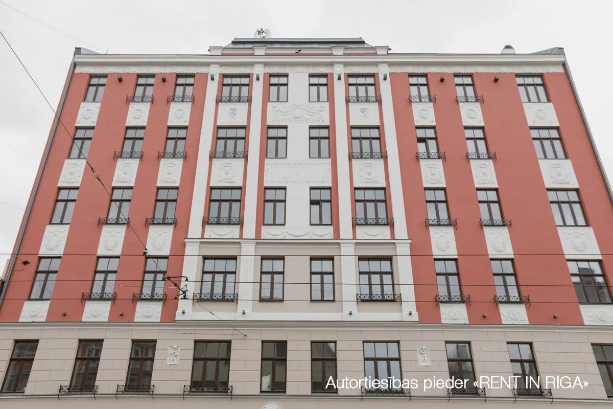 Krišjāņa Barona iela 76 / Rīga, Labais krasts, Centrs 30