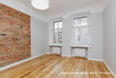 Krišjāņa Barona iela 76 / Rīga, Labais krasts, Centrs 24