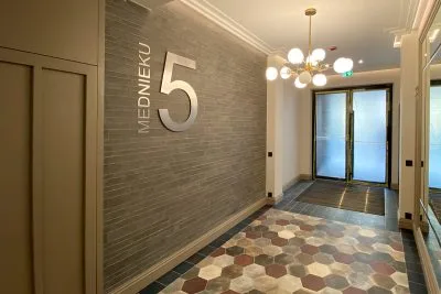 Mednieku iela 5 / Rīga, Labais krasts, Centrs 14