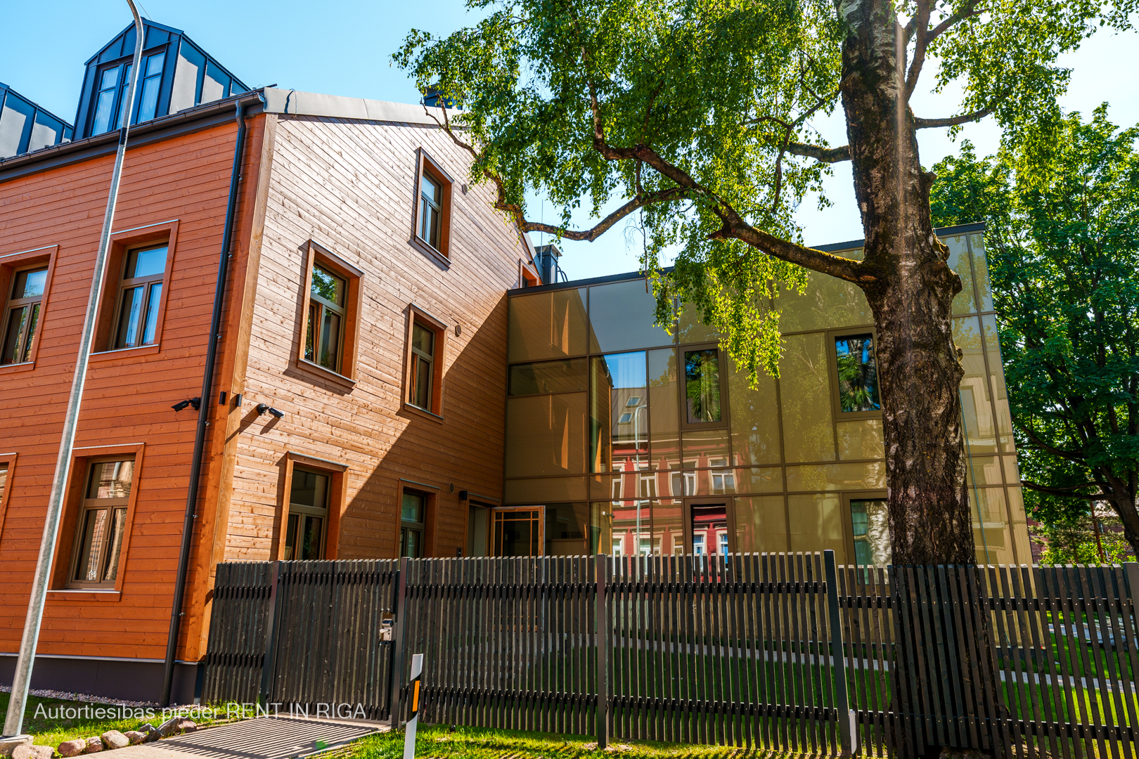 Eduarda Smiļģa 25 / Rīga, Kreisais krasts, Āgenskalns 1