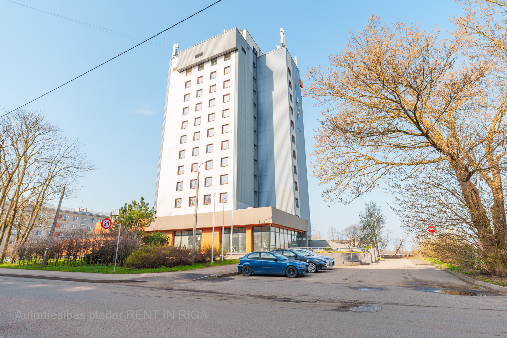 katrīnas dambis 27 / Rīga, Labais krasts, Centrs 1