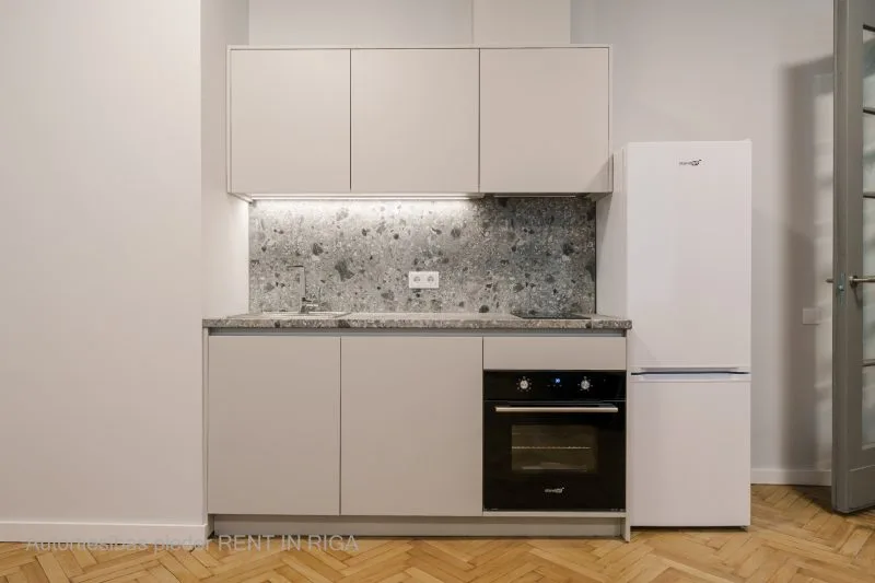 Krišjāņa Valdemāra iela 61 / Rīga, Labais krasts, Centrs 14