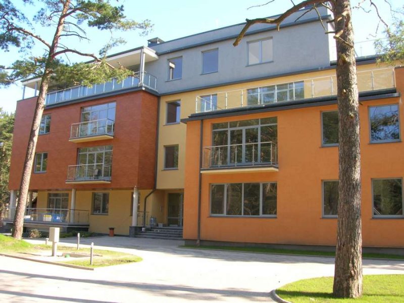 Pludmales iela 9 / Rīga, Labais krasts, Berģi 1