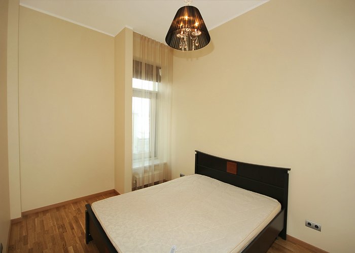 Rīga, Centrs, Rūpniecības 34a / Rīga, Kreisais krasts, Ķīpsala 3