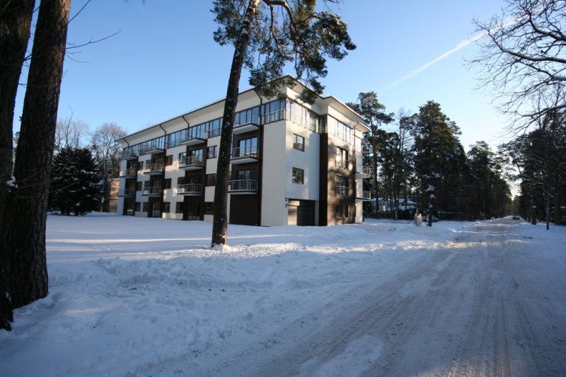 Dzintaru prospekts 42 / Rīga, Kreisais krasts, Torņkalns 2