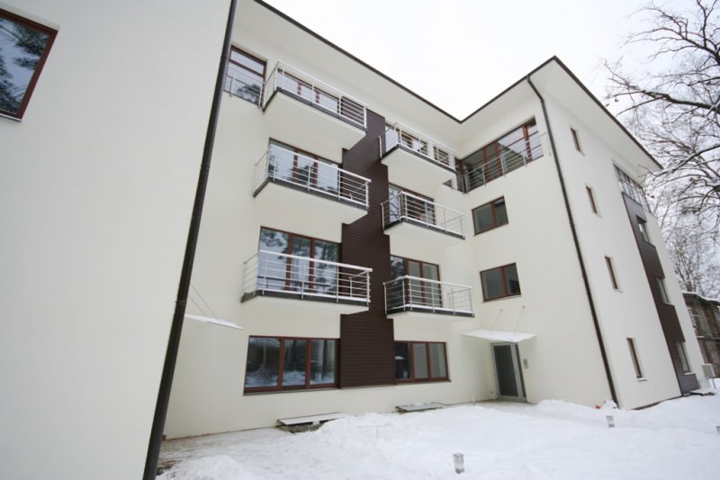 Dzintaru prospekts 42 / Rīga, Kreisais krasts, Torņkalns 5