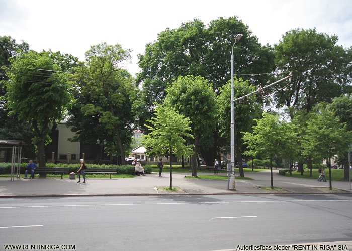 Raiņa Bulvāris 2 12