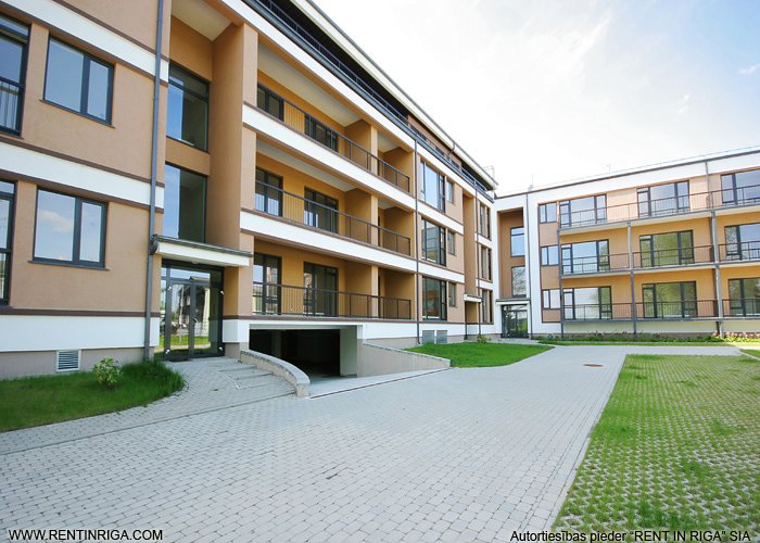 Grīšļu iela 5, Majori 1
