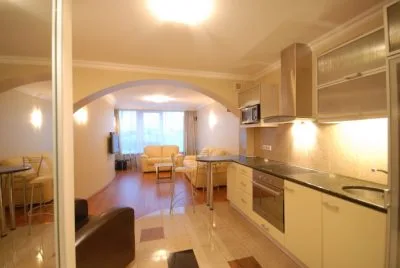 Izīrē dzīvokli, Ganību dambis iela 13 k1, Rīga, Labais krasts, Centrs / 600 € 2