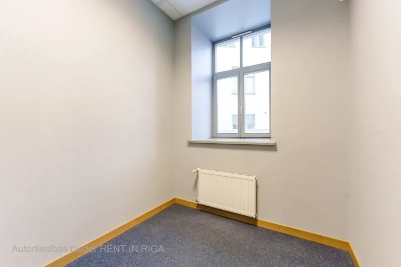 Audēju iela 8 4