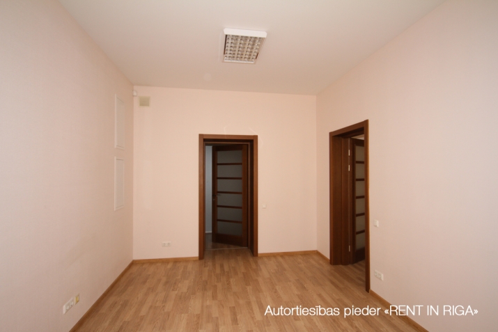 Izīrē biroju, Strēlnieku iela 9, Rīga, Labais krasts, Centrs / 1 428 € 8