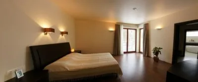 Izīrē māju, Kāpu iela 66, Jūrmala, Melluži / 10 000 € 3