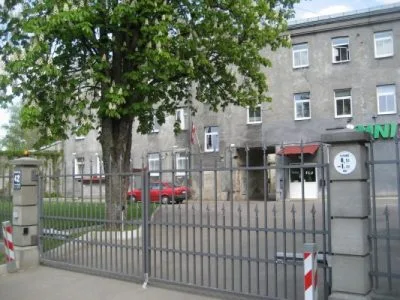 Izīrē dzīvokli, Rūpniecības iela 42, Rīga, Labais krasts, Centrs / 340 € 9