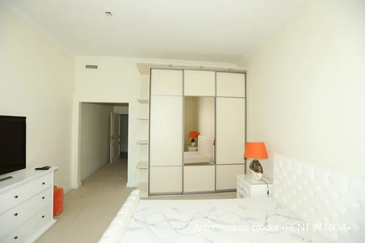 Pārdod biroju, Dzirnavu iela 37, Rīga, Labais krasts, Centrs / 438 550 € 12