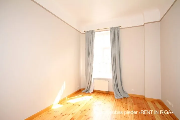 Pārdod dzīvokli, Vīlandes iela 7, Rīga, Labais krasts, Centrs / 365 000 € 9
