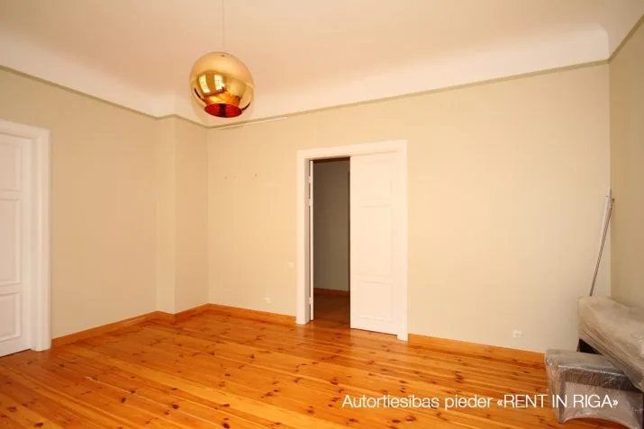 Pārdod dzīvokli, Vīlandes iela 7, Rīga, Labais krasts, Centrs / 365 000 € 10