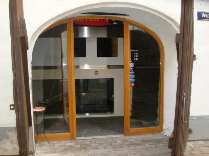 Vecpilsētas iela 11 1