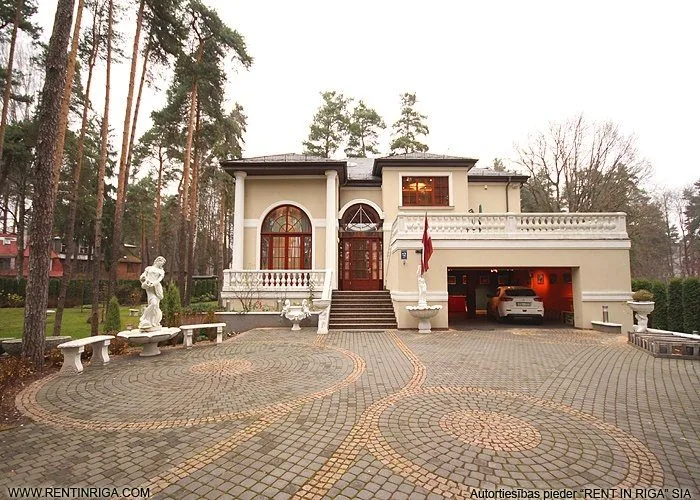 Kārļa Vatsona iela 12 1