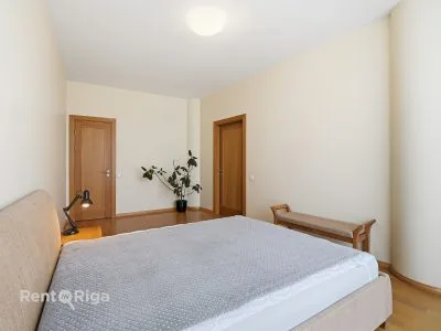 Продажа квартиры, Republikas laukums улица 3, Rīga, Labais krasts, Centrs / 180 000 € 3