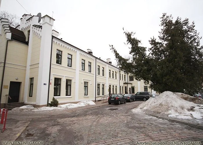 Meierovica bulvāris iela 1 1