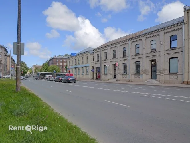 Pērnavas iela 5 2