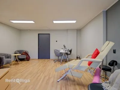 Pārdod biroju, Pērnavas iela 5, Rīga, Labais krasts, Centrs / 750 000 € 13