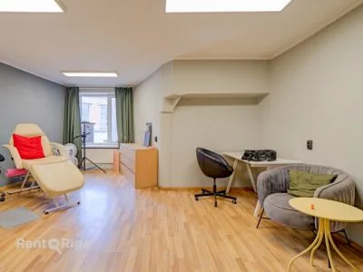 Pārdod biroju, Pērnavas iela 5, Rīga, Labais krasts, Centrs / 750 000 € 12