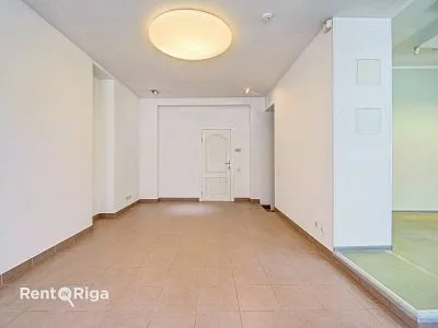 Izīrē tirdzniecības telpas, Artilērijas iela 9, Rīga, Labais krasts, Centrs / 1 000 € 7