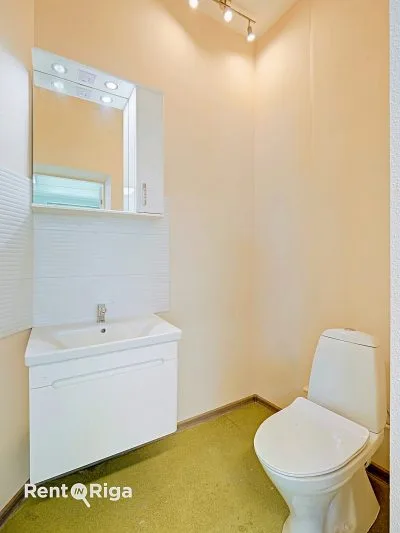 Izīrē tirdzniecības telpas, Artilērijas iela 9, Rīga, Labais krasts, Centrs / 1 000 € 5