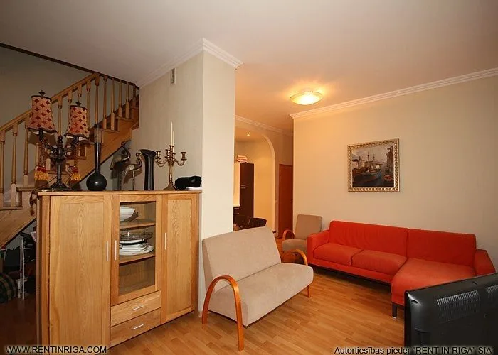 Izīrē dzīvokli, P. Brieža iela 7, Rīga, Labais krasts, Centrs / 800 € 2