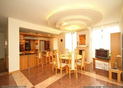 Izīrē māju, Pludmales iela 5A, Rīga, Vecāķi / 2000 € 2