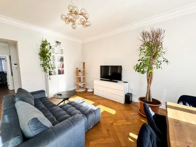Izīrē dzīvokli, Tērbatas iela 33, Rīga, Labais krasts, Centrs / 1 200 € 4