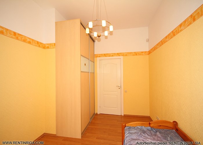 Maiznīcas iela 12 6