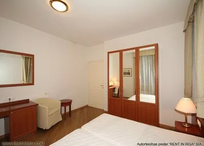 Аренда квартиры, P.Brieža улица 11, Rīga, Labais krasts, Centrs / 500 € 2