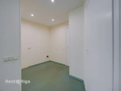 Office For Rent, Brīvības street 273, Rīga, Teika / 450 € 8