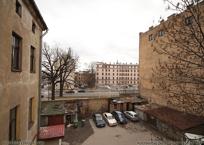 Upīša iela 6 12