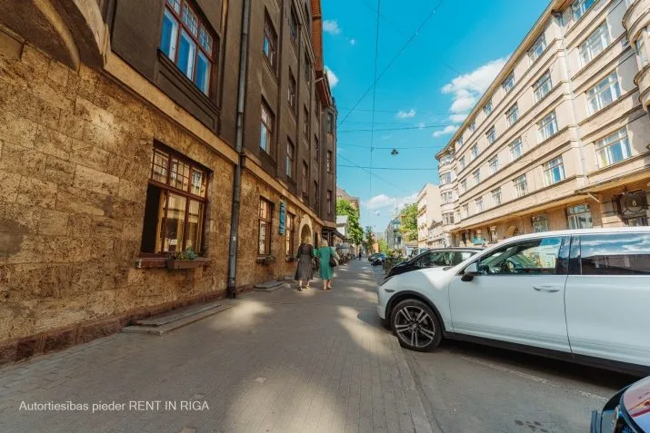Pārdod dzīvokli, Baznīcas iela 13, Rīga, Labais krasts, Centrs / 300 000 € 20
