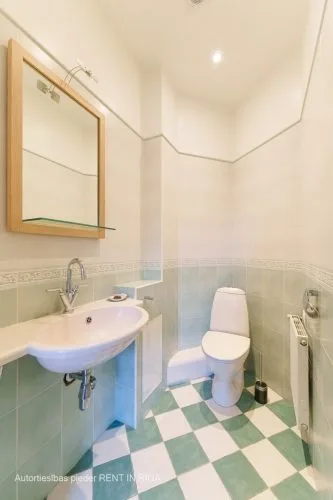 Pārdod dzīvokli, Baznīcas iela 13, Rīga, Labais krasts, Centrs / 300 000 € 15