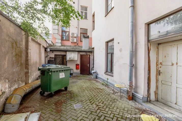 commercial premises For Rent, Brivibas street 85, Rīga, Labais krasts, Centrs / 980 € 9