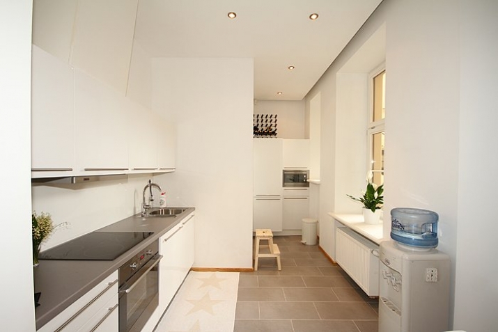 Pārdod dzīvokli, Valdemāra iela 23, Rīga, Labais krasts, Centrs / 230 000 € 3