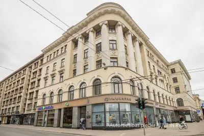 Izīrē biroju, Brīvības iela 38, Rīga, Labais krasts, Centrs / 2 000 € 1