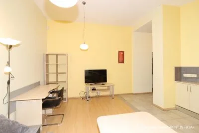 Izīrē dzīvokli, Kalpaka bulvāris 9, Rīga, Labais krasts, Centrs / 450 € 3