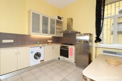 Izīrē dzīvokli, Kalpaka bulvāris 9, Rīga, Labais krasts, Centrs / 450 € 5