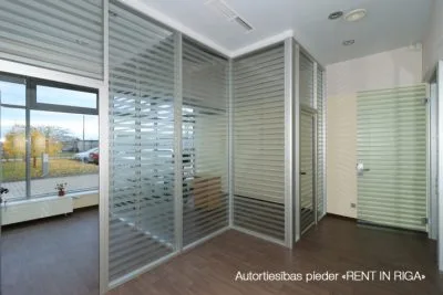 Izīrē tirdzniecības telpas, Biroju iela 10, Rīga, Kreisais krasts, Šampēteris / 3 793 € 12